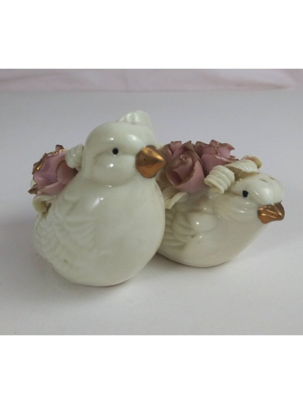 Vintage Artmark Jade Porcelain Doves & Roses Salt & Pepper Shakers